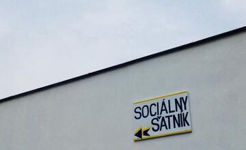 FOTO: Trenčania môžu darovať oblečenie. Sociálny šatník opäť prijíma sezónne oblečenie