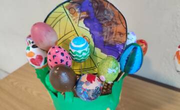 FOTO: Šikovné deti takto krásne vyzdobili Brezovú. Pozrite sa, ako mesto vďaka nim opeknelo