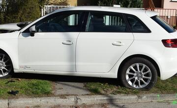 FOTO: Zbesilá jazda ženy v Novej Dubnici. Zrámovala všetko, čo jej prišlo do cesty