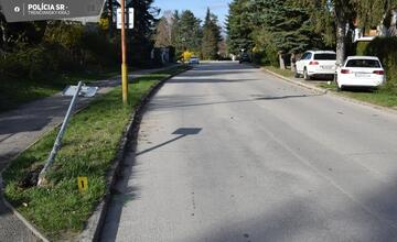 FOTO: Zbesilá jazda ženy v Novej Dubnici. Zrámovala všetko, čo jej prišlo do cesty