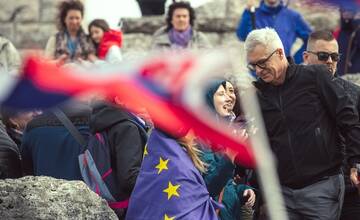 FOTO: Prezidentská kampaň pokračuje aj cez Veľkú noc