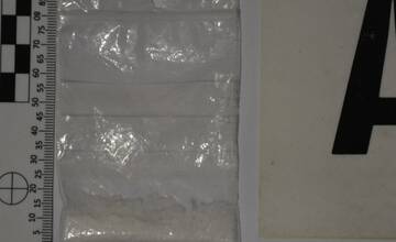 FOTO: Stopka drogovému biznisu. Policajti zadržali dvojicu dílerov