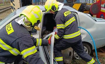 FOTO: Marcové zásahy hasičov. Stovky výjazdov a uchránený majetok za státisíce