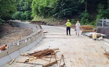 FOTO: Rekonštrukcia cesty z Veľkých Uheriec do Skýcova