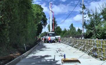 FOTO: Rekonštrukcia cesty z Veľkých Uheriec do Skýcova