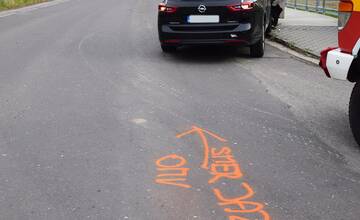 FOTO: Vodička „na šrot“ zošrotovala v Prievidzi na moste auto