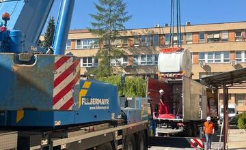 FOTO: Do považskobystrickej nemocnice dorazila magnetická rezonancia