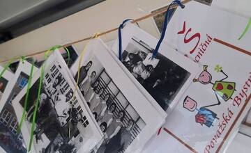 FOTO: Vyzdobený autobus v Považskej Bystrici mieri na cesty