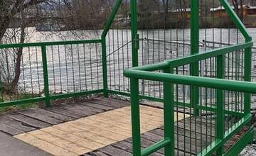 FOTO: Vyhliadkové plavby po Trenčíne