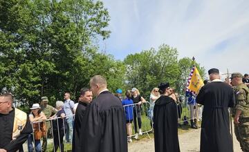 FOTO: Budúci vojaci pri Mohyle Milana Rastislava Štefánika predniesli slávnostnú prísahu