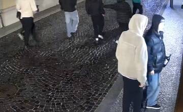 FOTO: Pátranie po mladých výtržníkoch