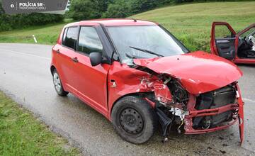 FOTO: Nehoda dvoch rovnakých áut
