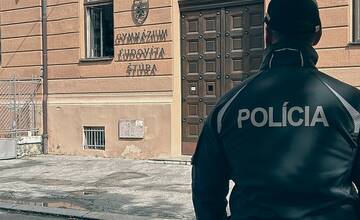 FOTO: Muž sa vyhrážal matke, že ju zabije