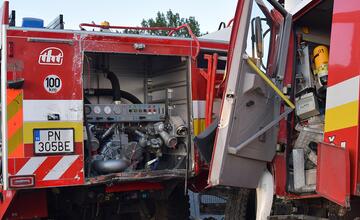 FOTO: Tragická dopravná nehoda hasičov a policajtov na diaľnici D1 pri Novom Meste nad Váhom