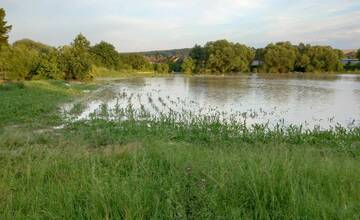 FOTO: Obec zaplavila vodu akú nevideli desiatky rokov