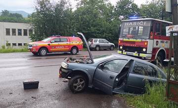 FOTO: Dopravná nehoda v obci Nitrianske Pravno