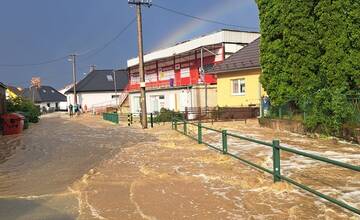 FOTO: Pri Trenčíne zaplavilo viacero rodinných domov