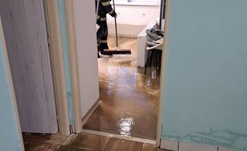 FOTO: Pri Trenčíne zaplavilo viacero rodinných domov