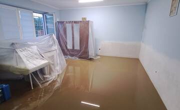 FOTO: Pri Trenčíne zaplavilo viacero rodinných domov