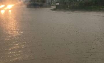 FOTO: Záplavy trápia aj obyvateľov Kočoviec