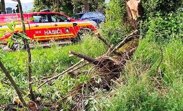 FOTO: Dažde spôsobili škody na majetkoch aj úrodách ľudí