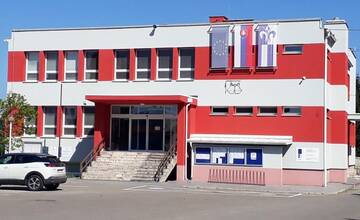 FOTO: Obec monitoruje dronmi