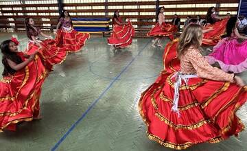 FOTO: V Handlovej otvorili nové komunitné centrum na podporu a zlepšenie životných podmienok rómskych obyvateľov