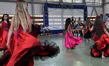 FOTO: V Handlovej otvorili nové komunitné centrum na podporu a zlepšenie životných podmienok rómskych obyvateľov