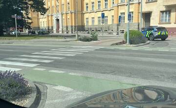 FOTO: Záchranné zložky pred súdom