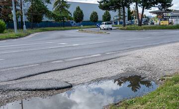 FOTO:  Vodiči obrňte sa trpezlivosťou, v meste to bude na dlhé čakanie