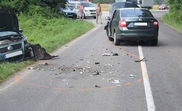 FOTO: Nehoda si vyžiadala ošetrenie obidvoch vodičov