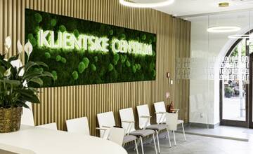 FOTO: Primátor odpovedal na otázky obyvateľov ohľadom umiestnenia klientskeho centra