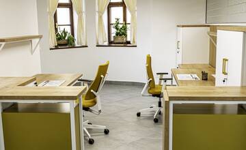 FOTO: Primátor odpovedal na otázky obyvateľov ohľadom umiestnenia klientskeho centra