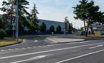 FOTO: Na križovatke v Novom Meste nad Váhom už neodbočíte priamo na Trenčín