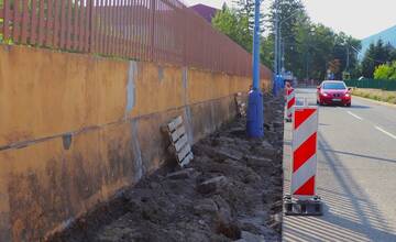 FOTO: Oprava chodníka v Dubnici nad Váhom