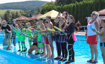 FOTO: Letné kúpalisko v Púchove je otvorené. Pribudli tri nové tobogány aj upravený bazén na tri časti