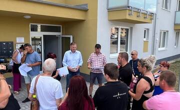 FOTO: Nové mestské byty v Bánovciach nad Bebravou. Nájomníci si ich už preberajú do užívania