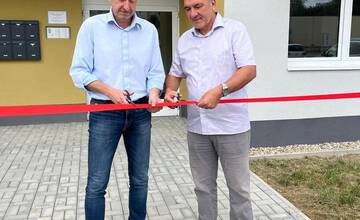 FOTO: Nové mestské byty v Bánovciach nad Bebravou. Nájomníci si ich už preberajú do užívania