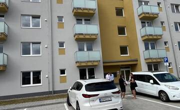 FOTO: Nové mestské byty v Bánovciach nad Bebravou. Nájomníci si ich už preberajú do užívania