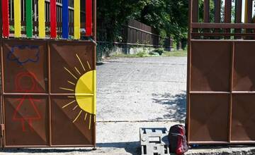 FOTO: Rekonštrukcia chodníkov v Dubnici nad Váhom