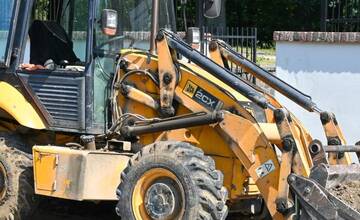 FOTO: Rekonštrukcia chodníkov v Dubnici nad Váhom