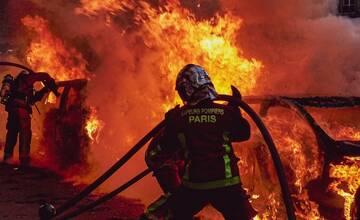 FOTO: Hasiči zachraňovali rodinný dom v Mojtíne