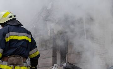 FOTO: Hasiči zachraňovali rodinný dom v Mojtíne