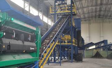 FOTO: V Partizánskom spustili novú triediacu linku na zmesový komunálny odpad