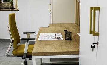 FOTO: V Novom Meste nad Váhom otvorili moderné klientske centrum. Obyvateľom má zjednodušiť proces vybavovania