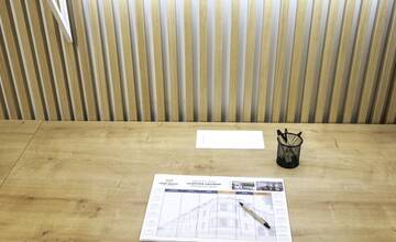 FOTO: V Novom Meste nad Váhom otvorili moderné klientske centrum. Obyvateľom má zjednodušiť proces vybavovania