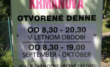 FOTO: Detské ihriská v Myjave v alarmujúcom stave: Plné špakov, skla a fliaš od alkoholu