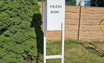 FOTO: Nová knižná búdka na kúpalisku v Púchove