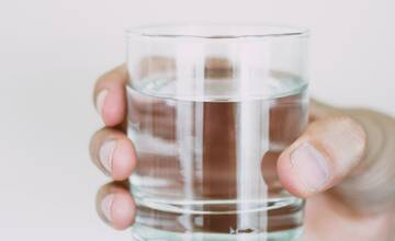 FOTO: Voda v trenčianskej nemocnici je opäť nezávadná 