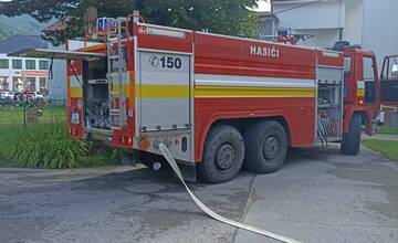 FOTO: Hasiči sa pokúsili zachrániť kolegu, no už sa ho nepodarilo resuscitovať